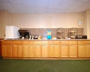 Skyview Plaza Hotel & Suites